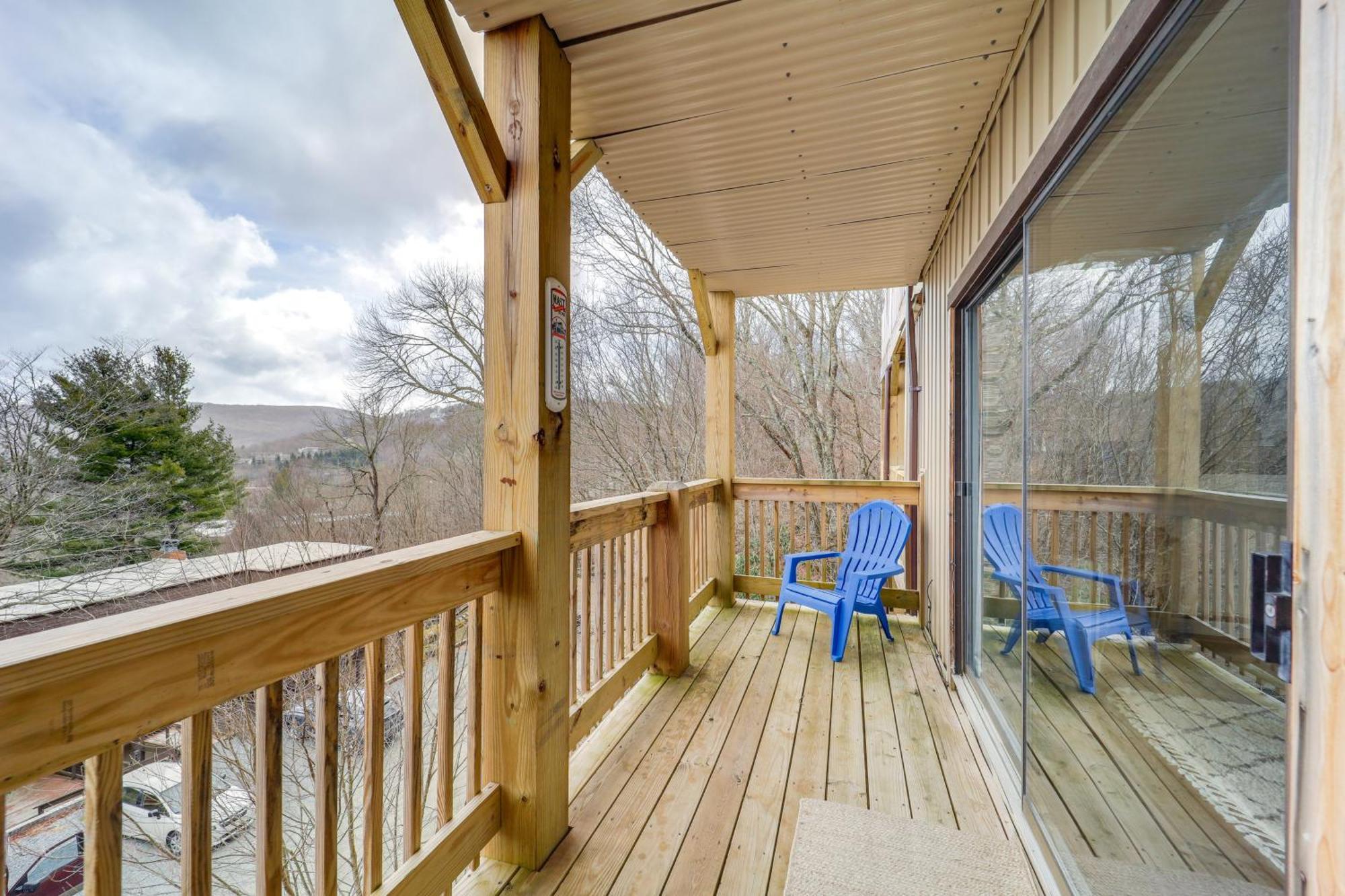 Beech Mountain Studio With Balcony Less Than 1 Mi To Skiing! ภายนอก รูปภาพ