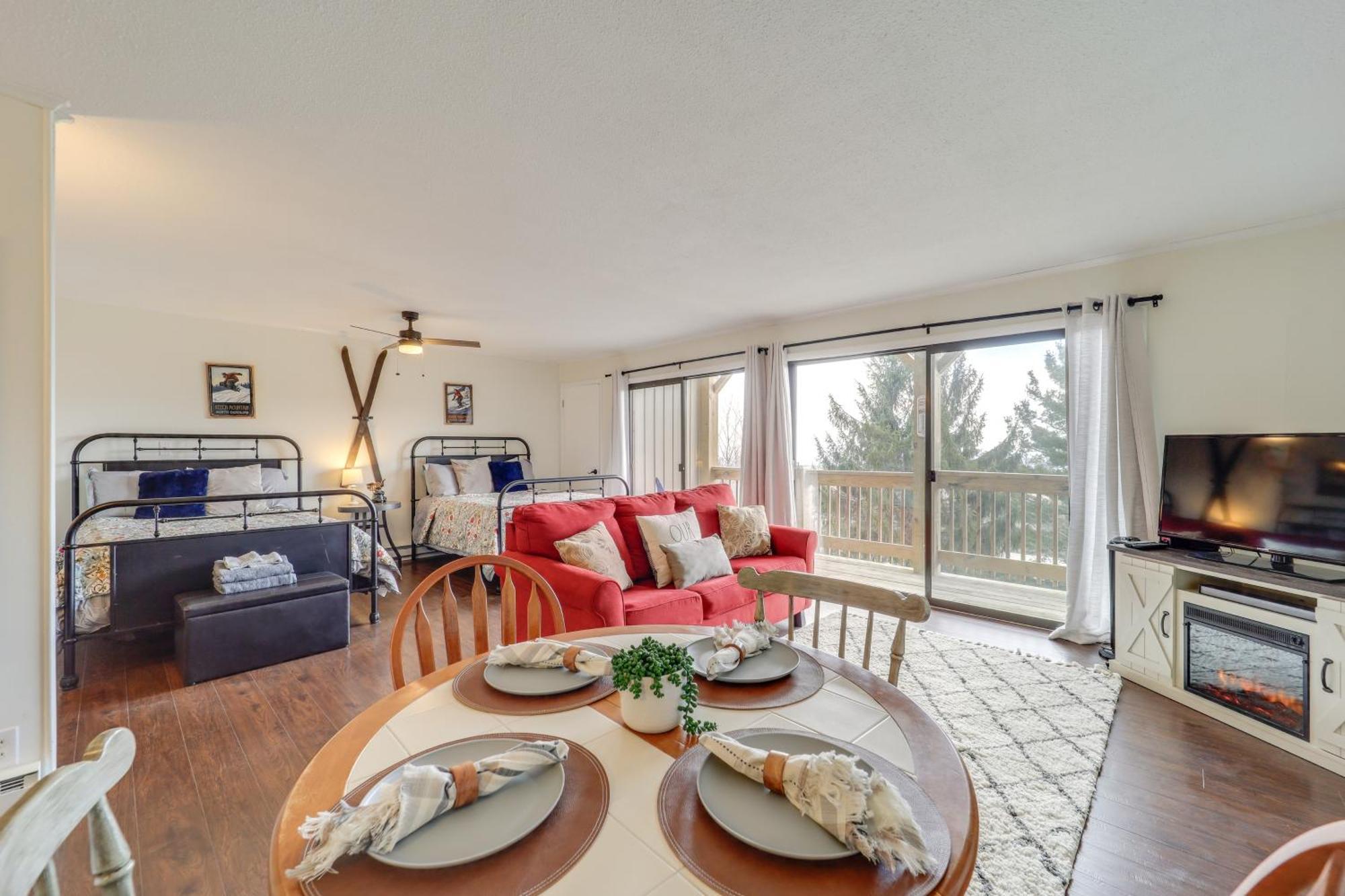 Beech Mountain Studio With Balcony Less Than 1 Mi To Skiing! ภายนอก รูปภาพ
